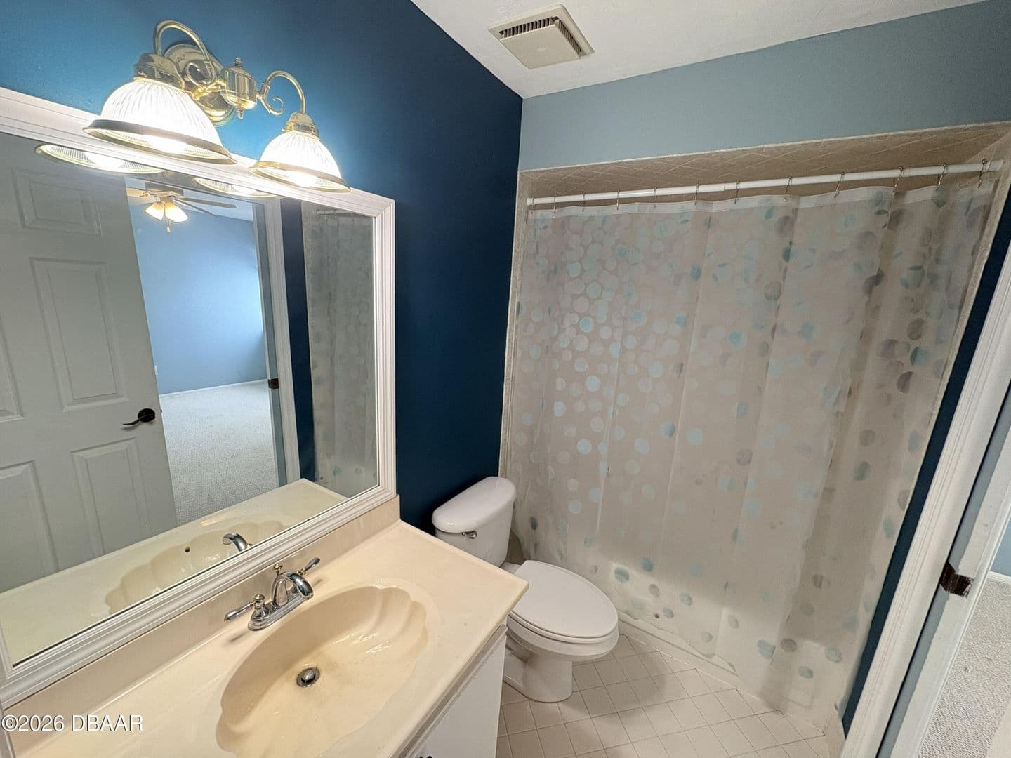 Daytona Beach House: 100 Kingbird Cir