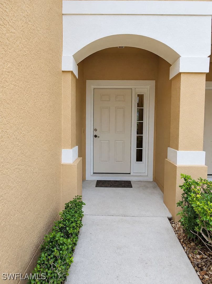 Fort Myers Condo: 8310 Village Edge Cir #3 Fort Myers, FL 33919