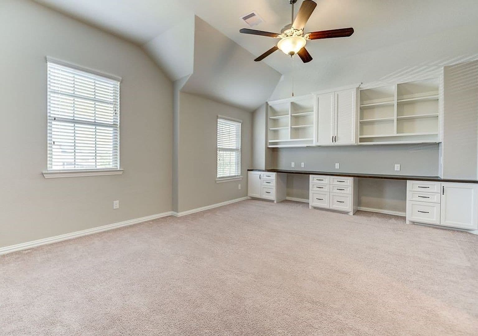 Katy House: 6734 Barrington Creek Trace