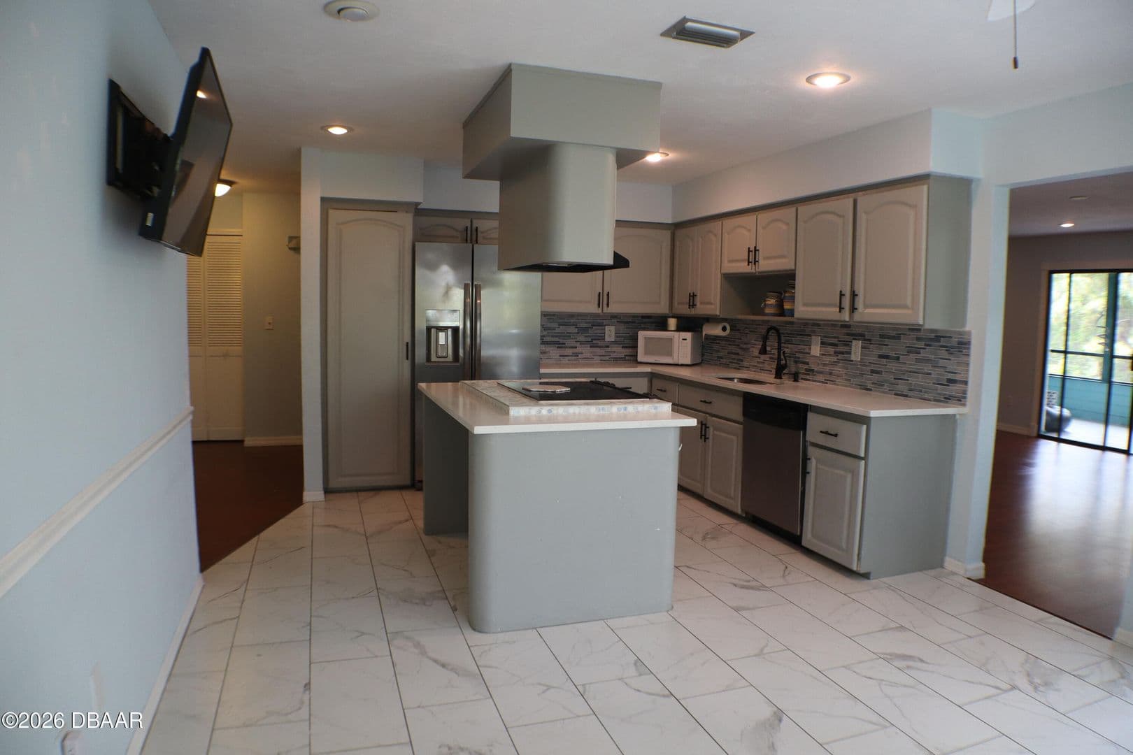 Daytona Beach House: 100 Kingbird Cir