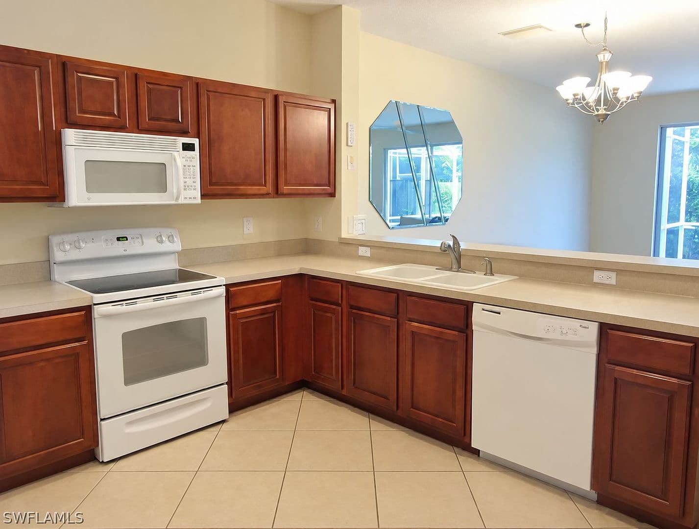 Fort Myers Condo: 8310 Village Edge Cir #3 Fort Myers, FL 33919