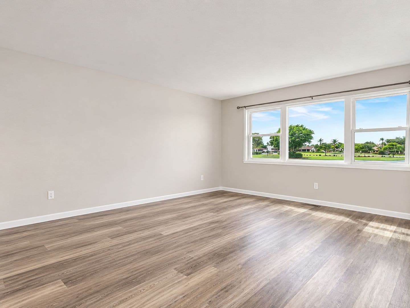 Fort Myers Condo: 1700 Pine Valley Dr Apt 205