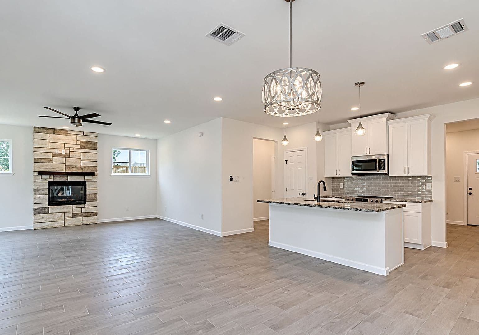 Canyon Lake House: 1583 Bonnyview Drive