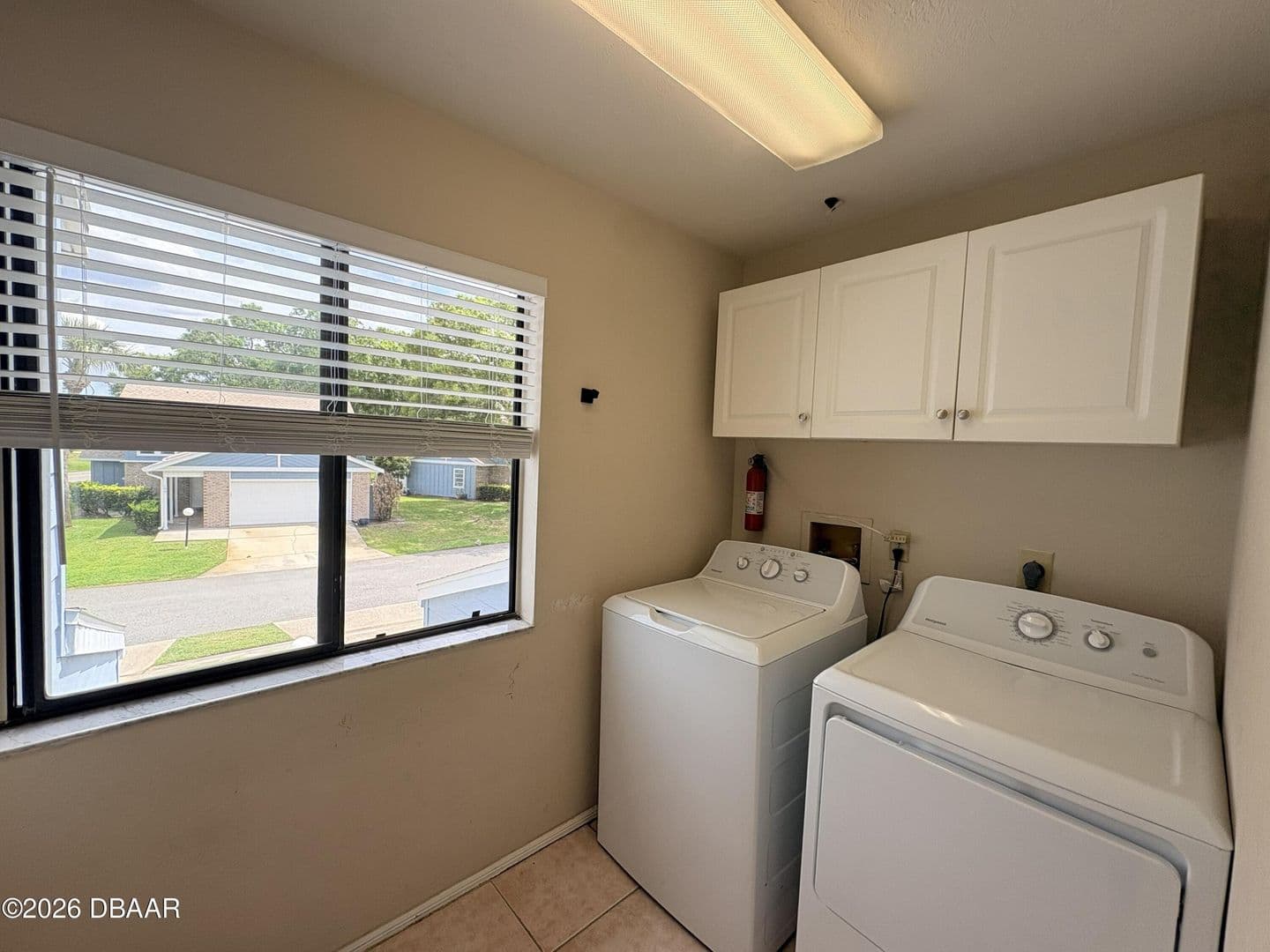 Daytona Beach House: 100 Kingbird Cir
