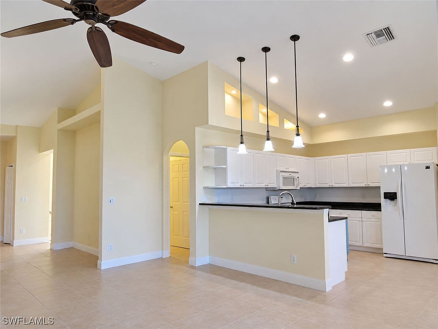 Fort Myers House: 11842 Bayport Lane