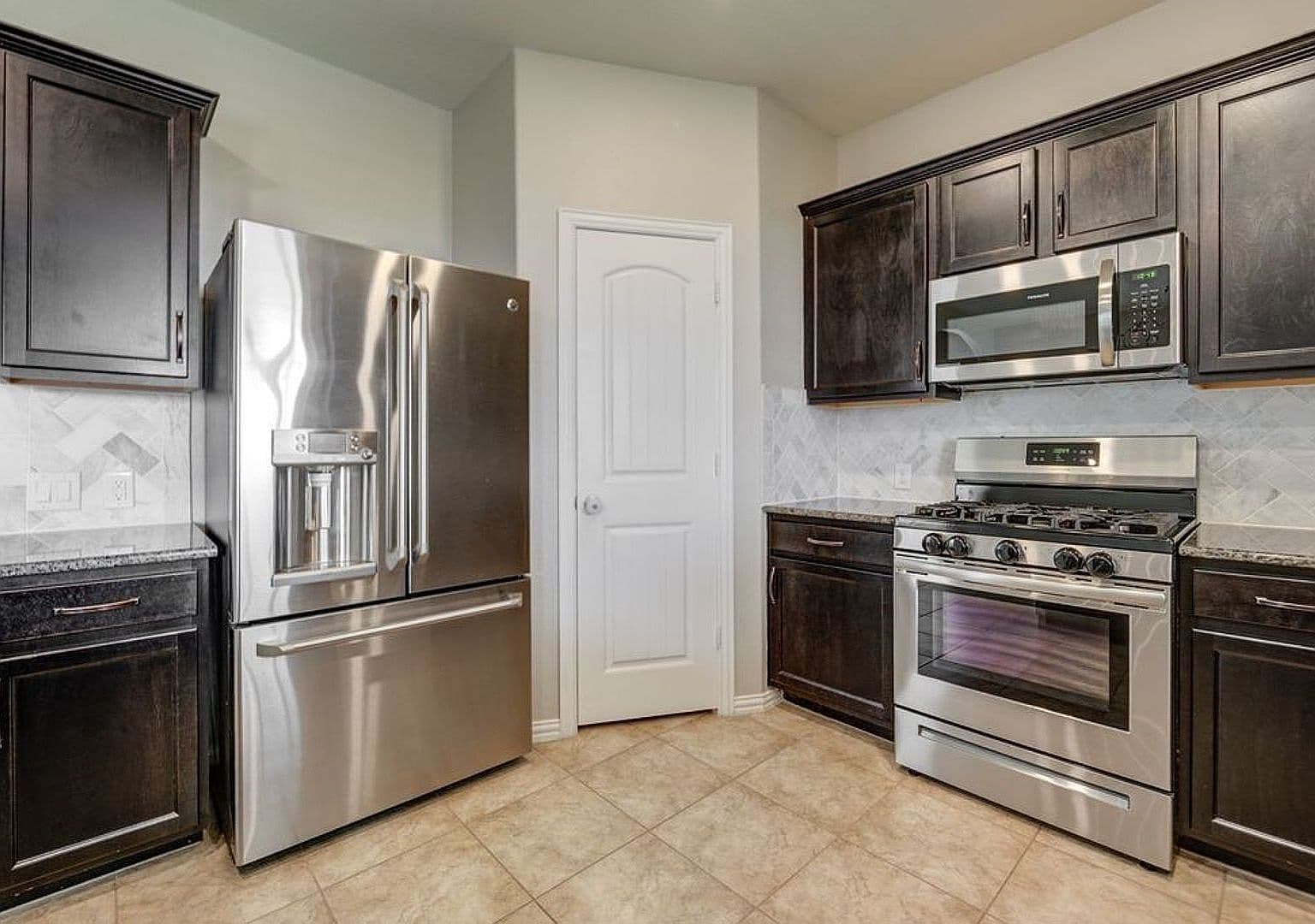 Katy House: 6734 Barrington Creek Trace