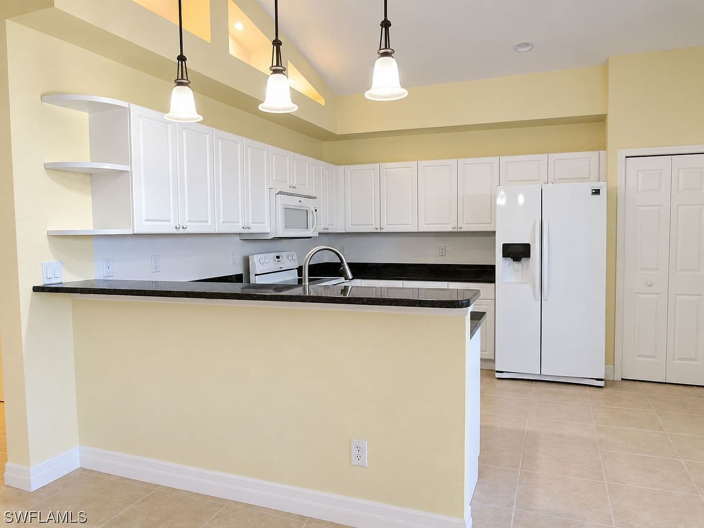 Fort Myers House: 11842 Bayport Lane