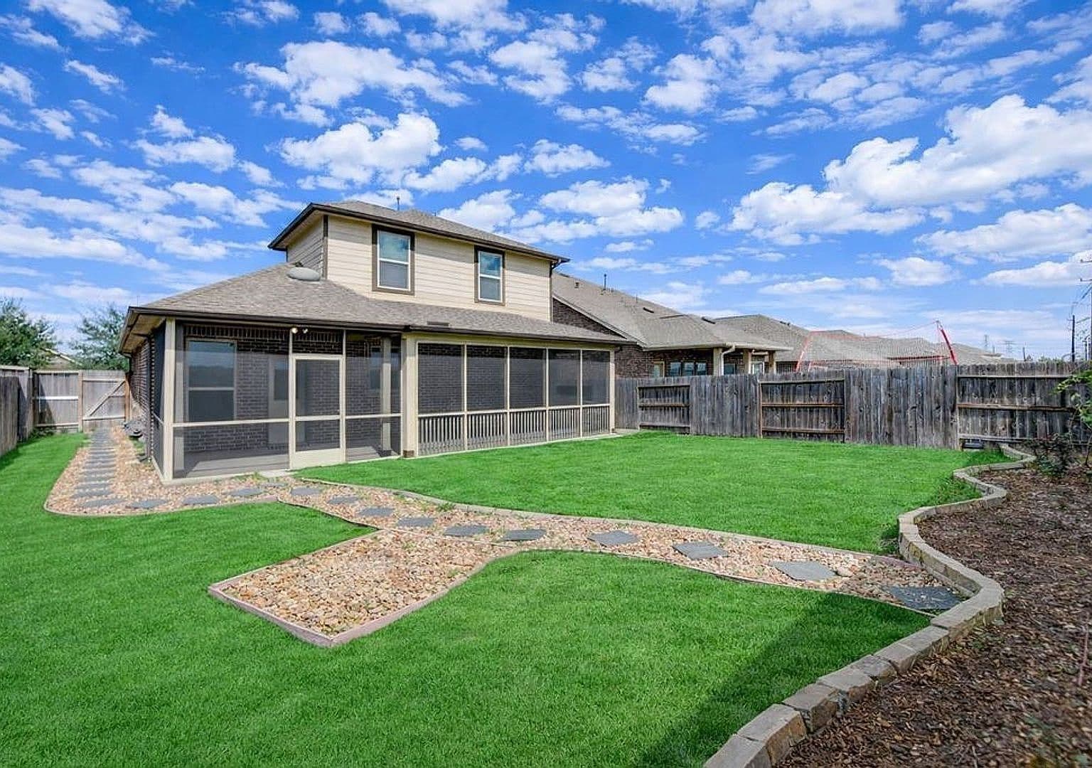 Katy House: 6734 Barrington Creek Trace