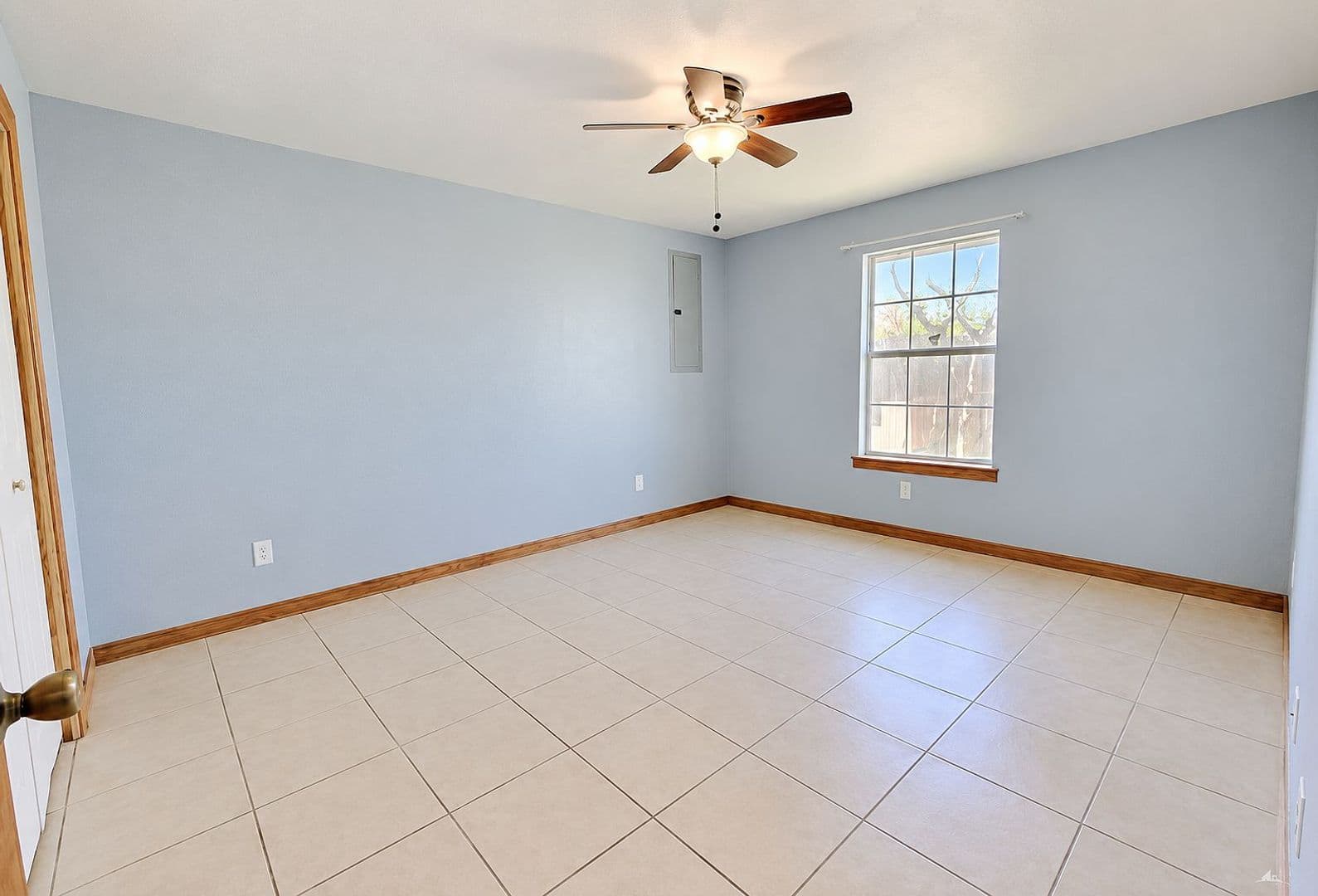 Alton House: 803 S New Mexico