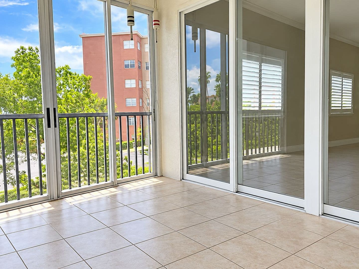 Fort Myers Condo: 14815 Laguna Dr #103