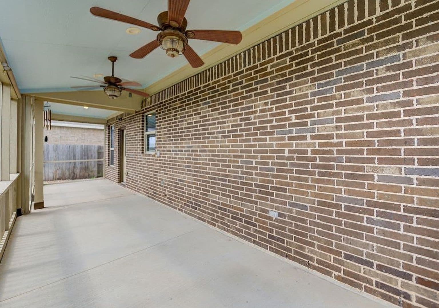 Katy House: 6734 Barrington Creek Trace