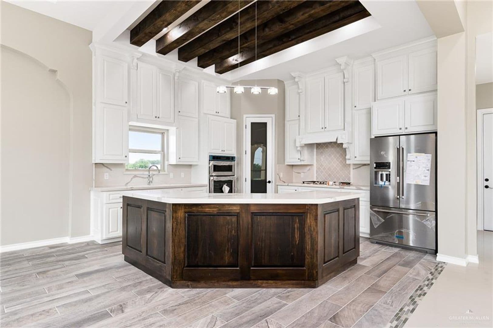 Edenburg House: 512 Ponciana Drive
