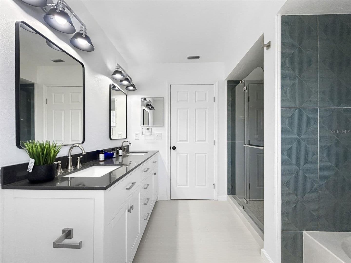 Clearwater Townhome: 2523 Northfield Lane