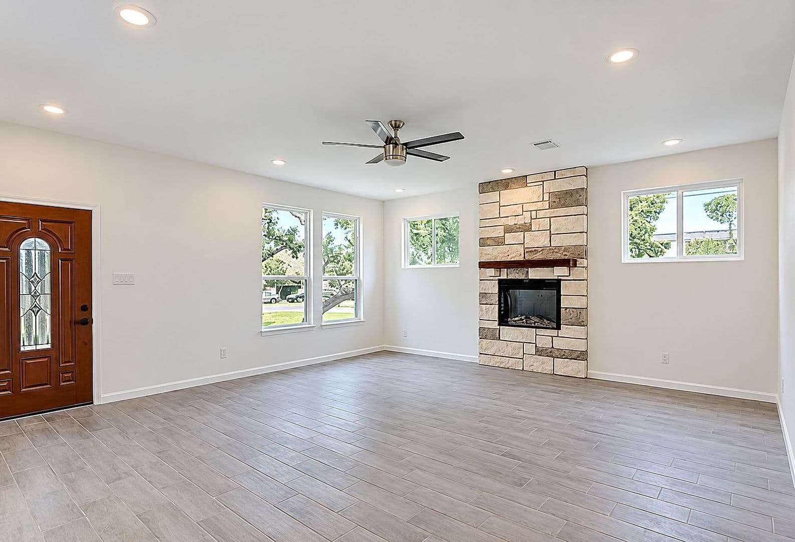Canyon Lake House: 1583 Bonnyview Drive