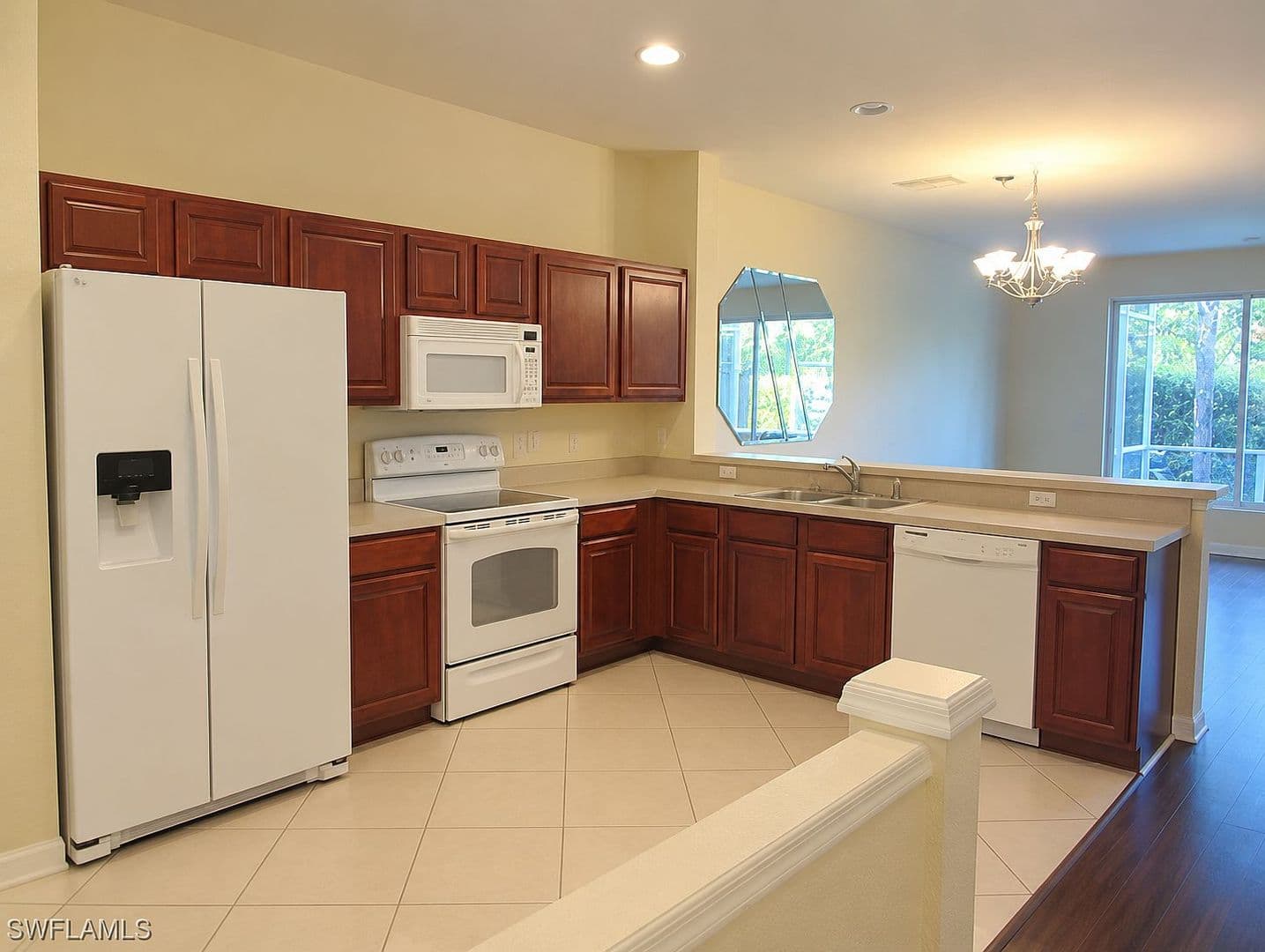 Fort Myers Condo: 8310 Village Edge Cir #3 Fort Myers, FL 33919