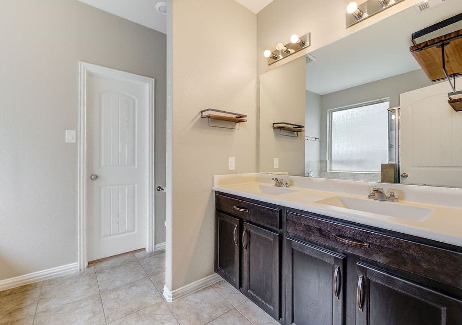 Katy House: 6734 Barrington Creek Trace