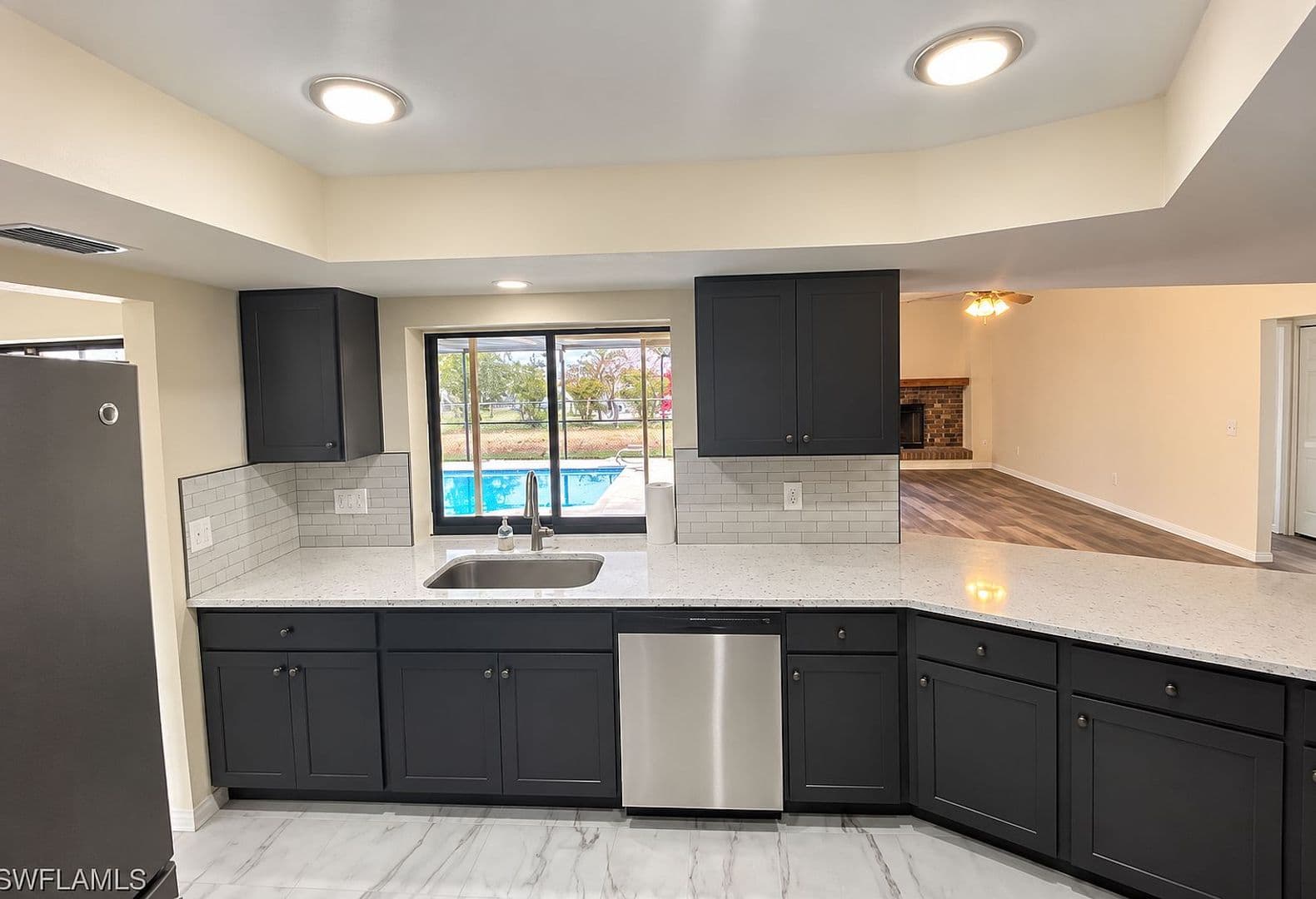 Cape Coral House: 1913 Viscaya Pkwy