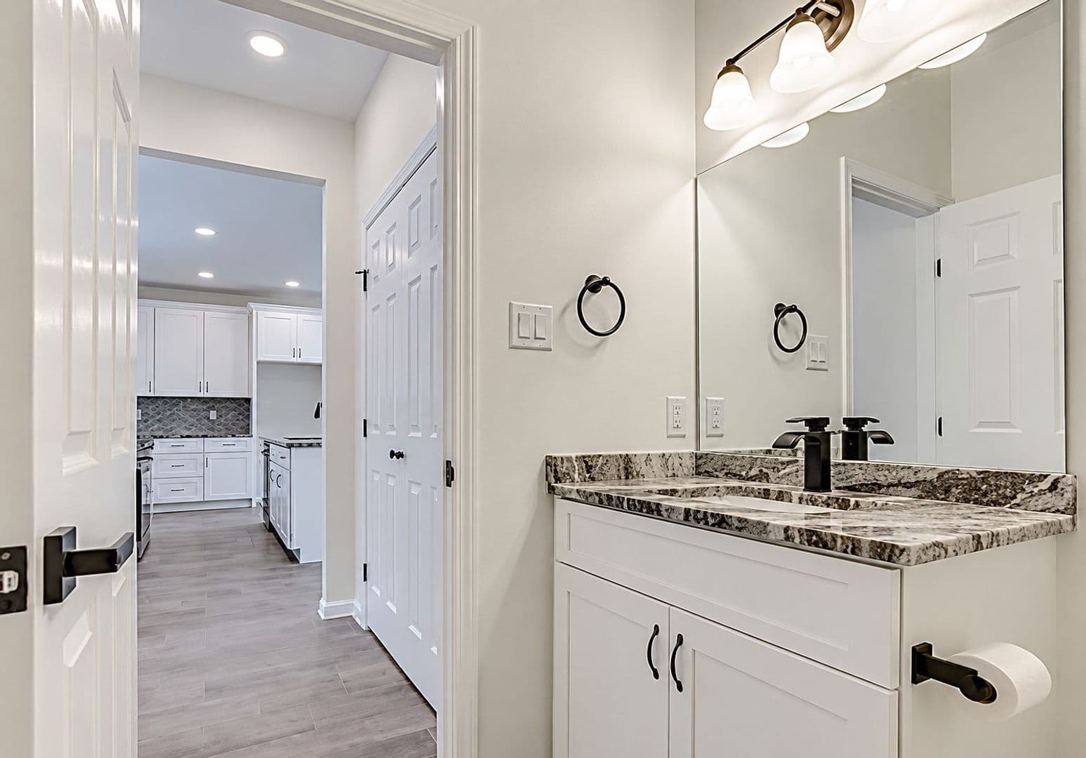 Canyon Lake House: 1583 Bonnyview Drive