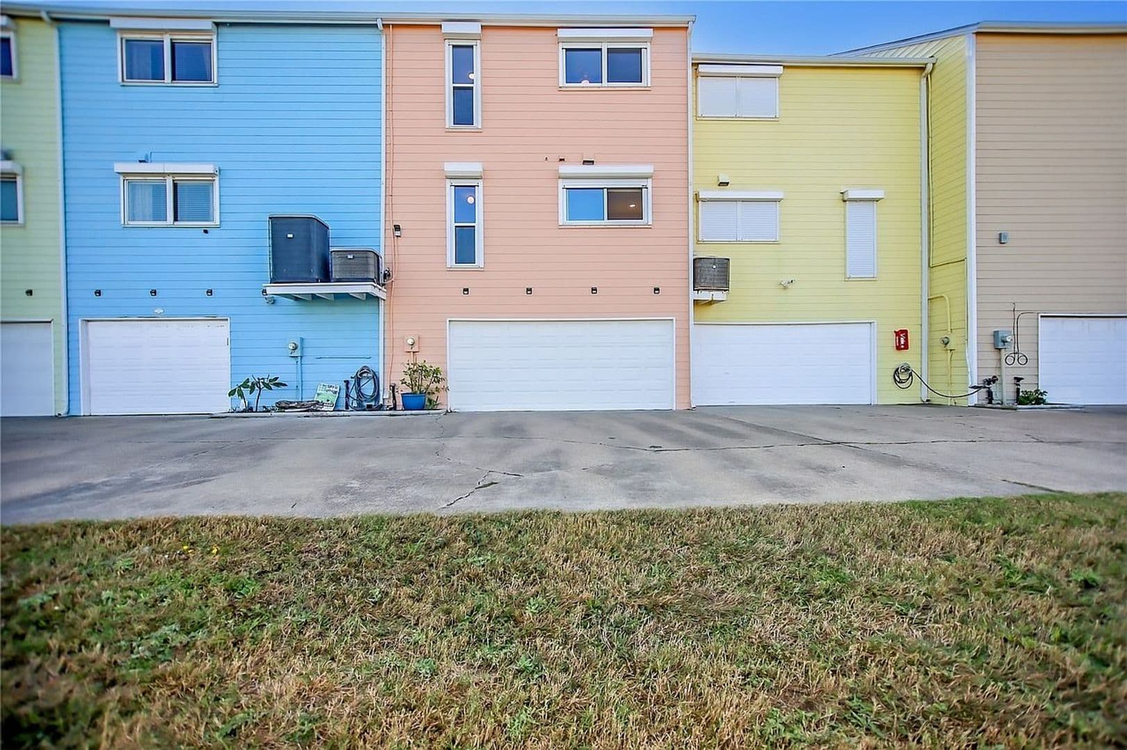 Galveston Condo: 8316 Seawall Blvd #5
