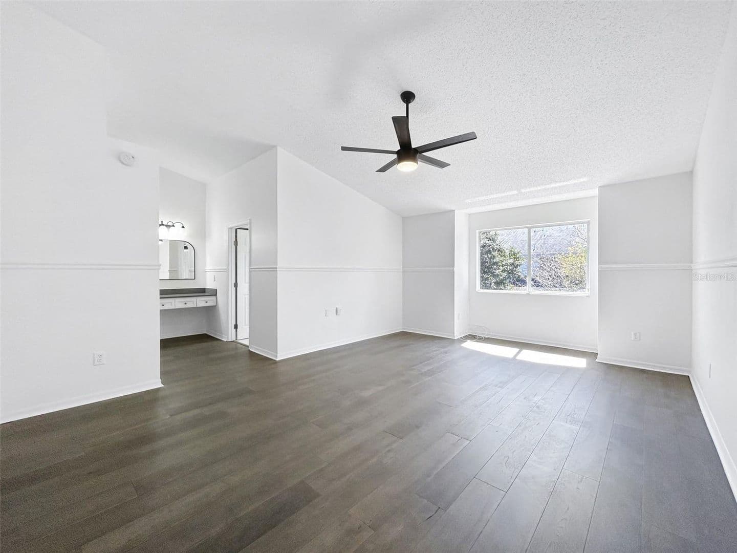 Clearwater Townhome: 2523 Northfield Lane