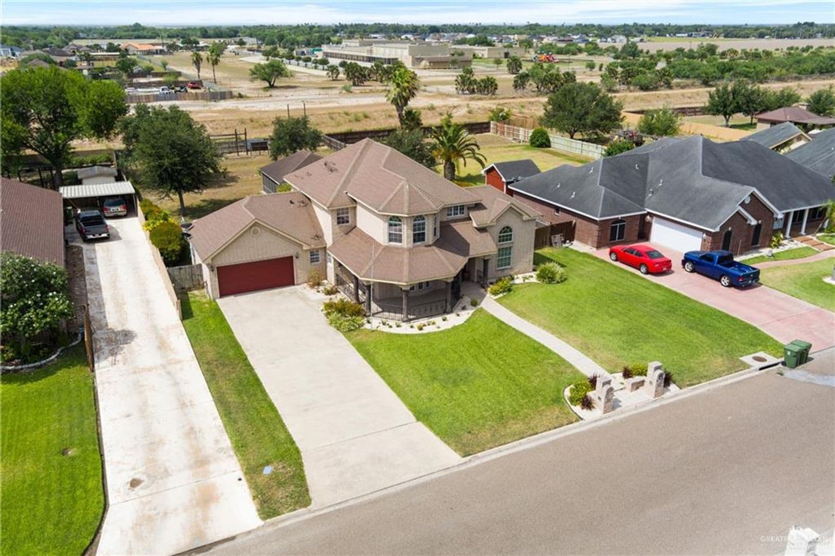 Alamo House: APEX-715 Pauli Ave
