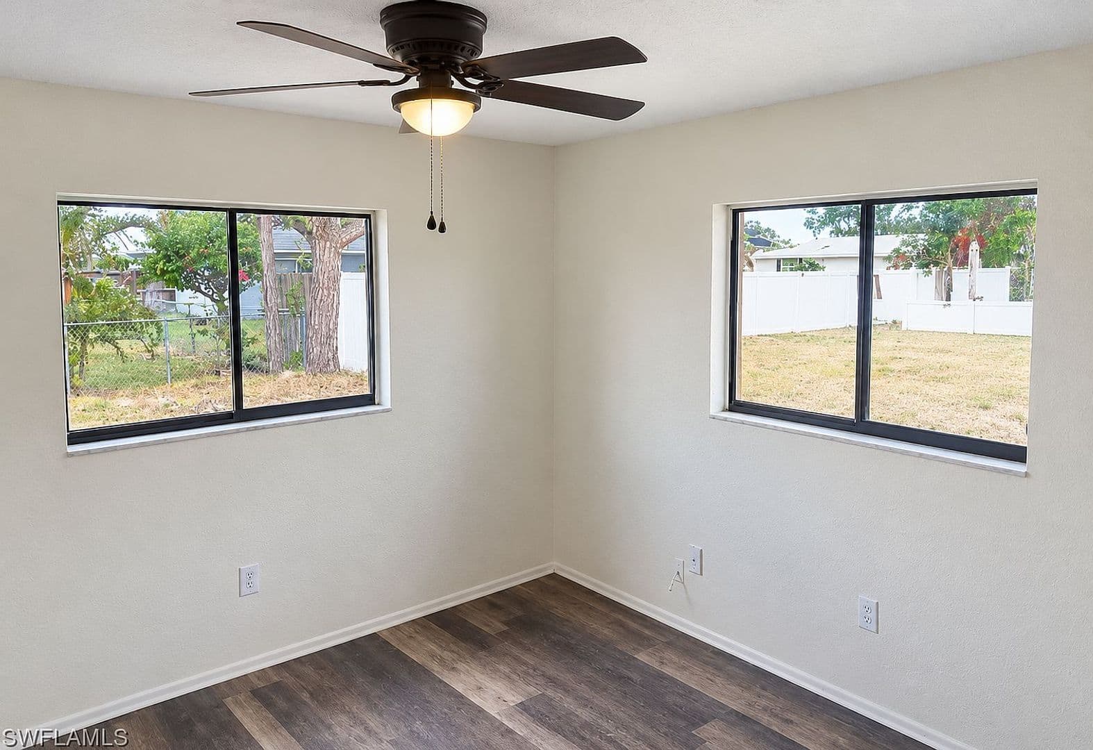 Cape Coral House: 1913 Viscaya Pkwy