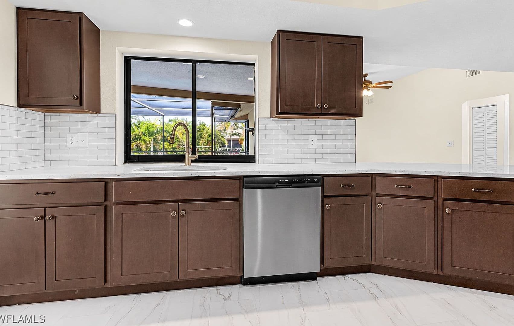 Cape Coral House: 1913 Viscaya Pkwy