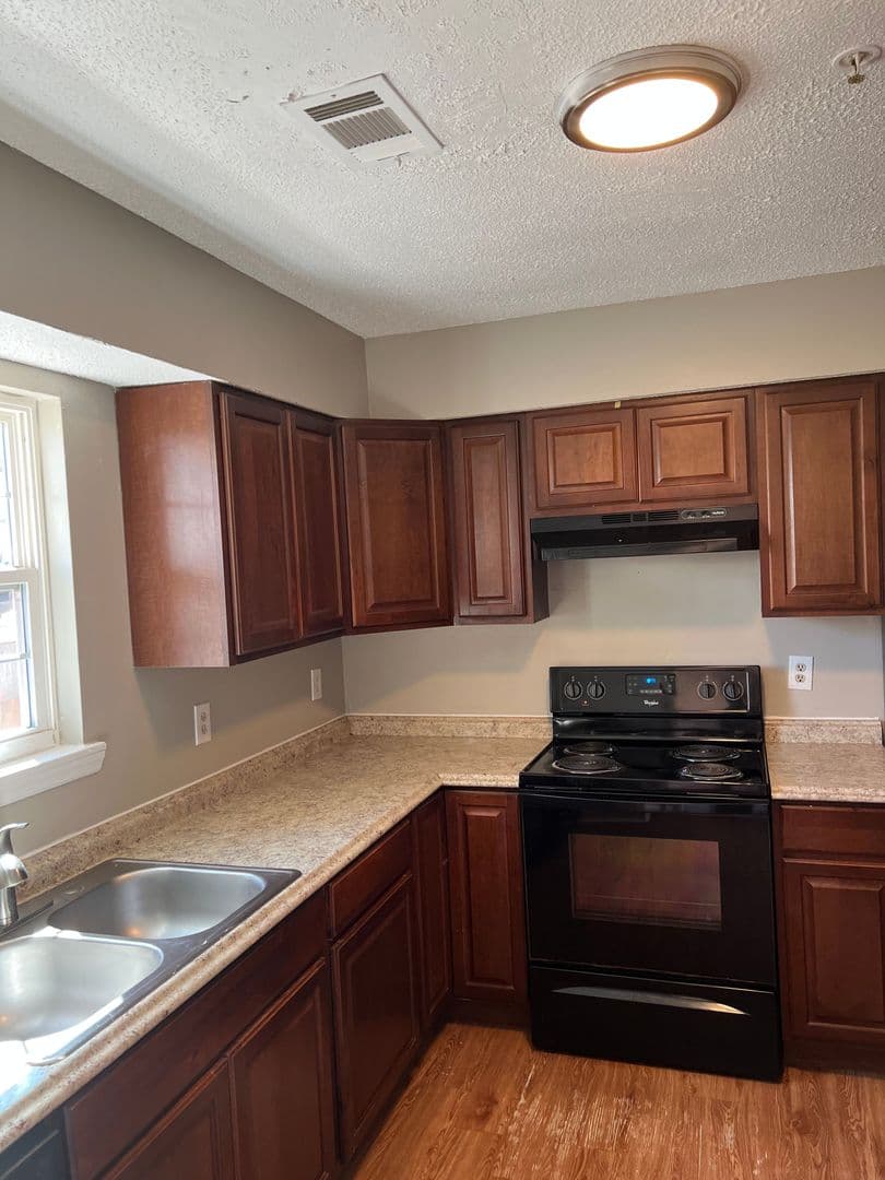 Stone Mountain Townhome: 1074 Thornwoode Lane