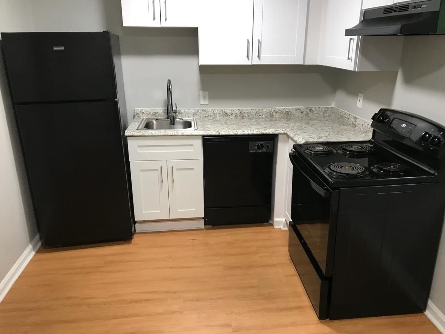 Forest Park Apartment: 417 Barton Drive