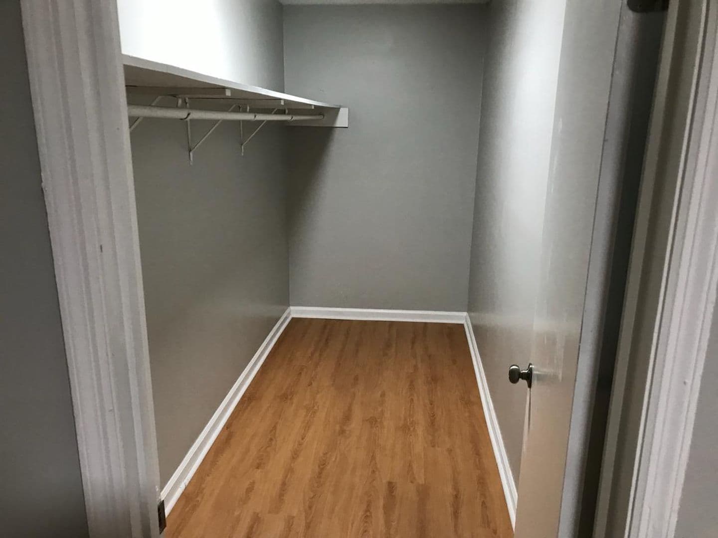 Forest Park Apartment: 417 Barton Drive