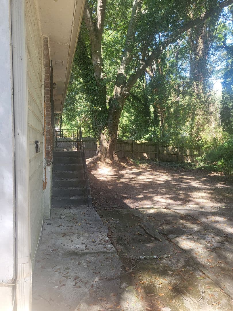 Atlanta House: 3853 Stone Road SW