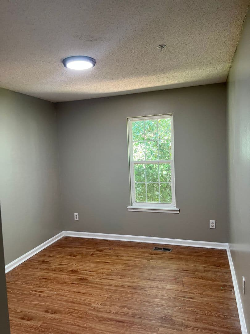 Stone Mountain Townhome: 1074 Thornwoode Lane