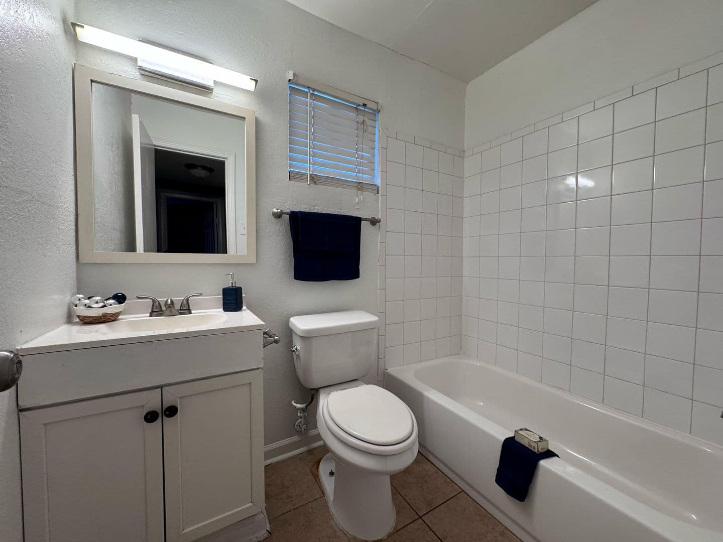 Clarkston Apartment: 982 Smith Street