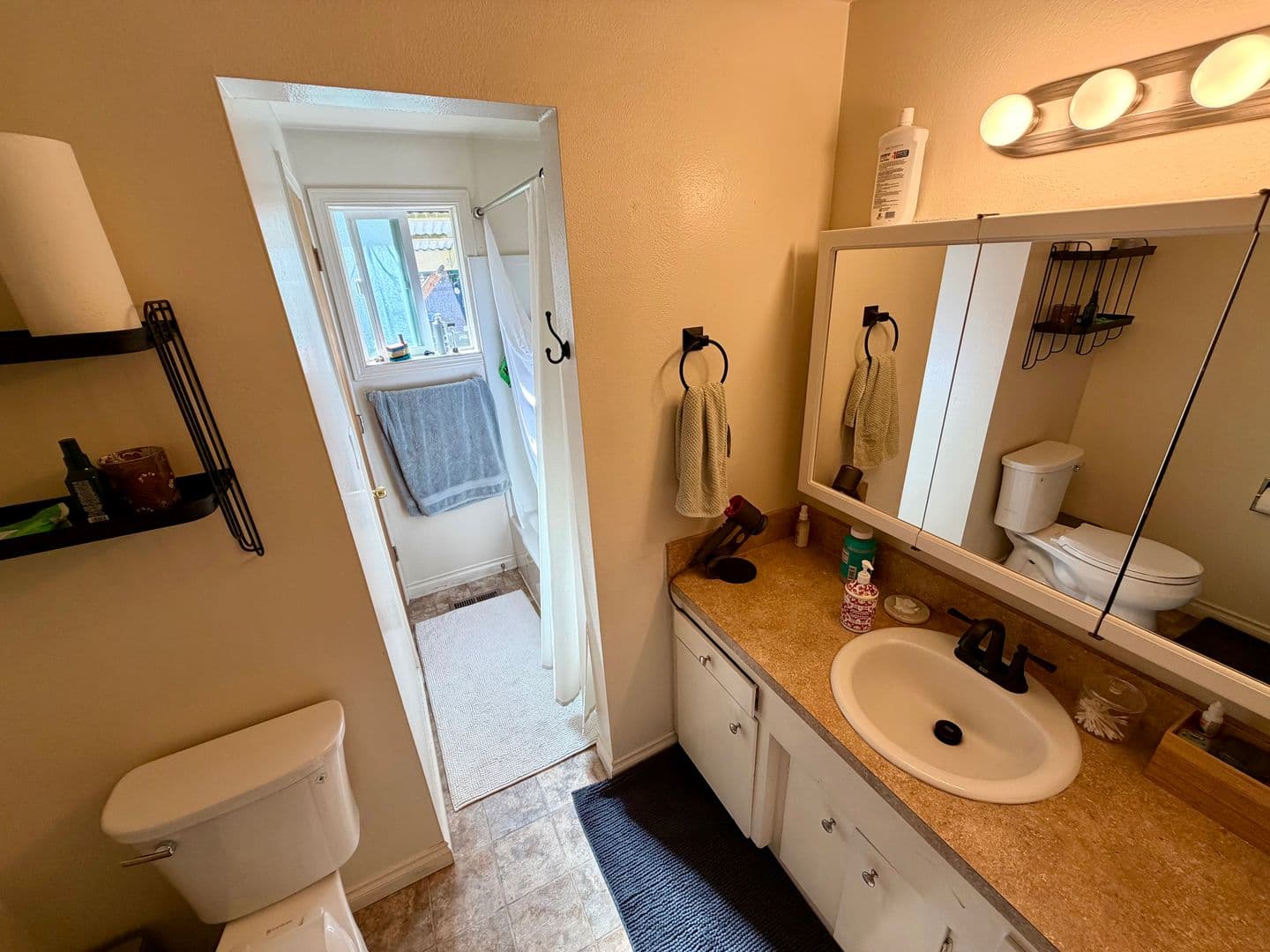 Corvallis House: 1895 NW Arthur Cir