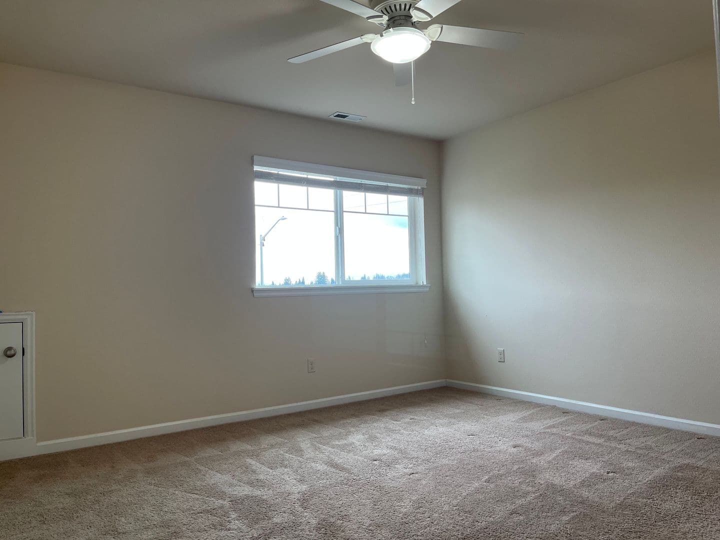 Albany House: 2400 NW Sunny Lane