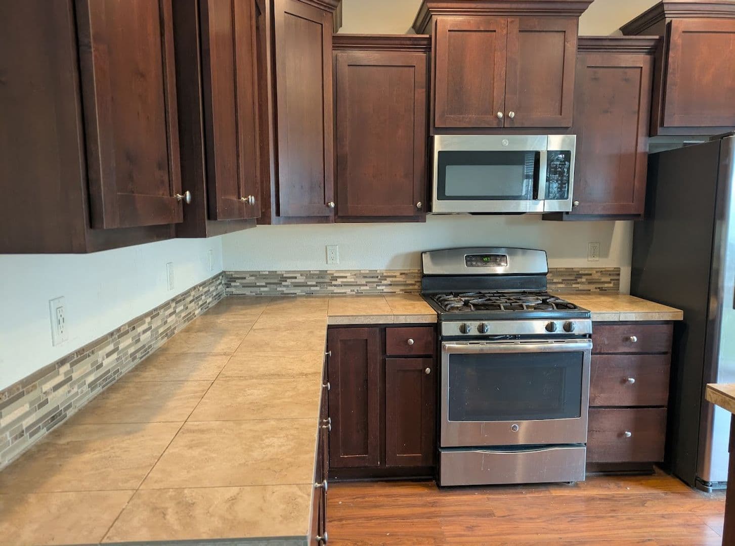 Albany House: 2641 Beehollow Lane NW