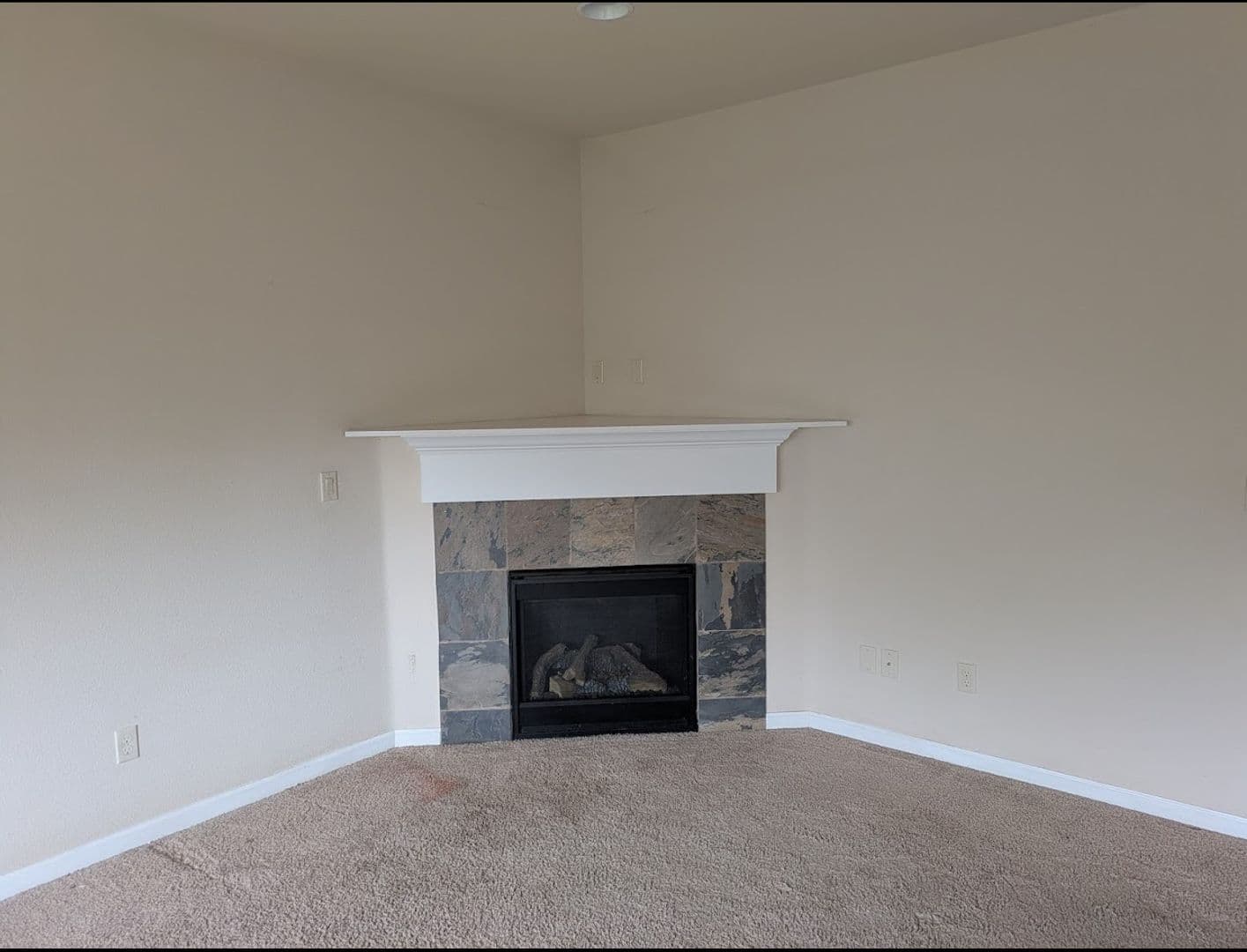 Albany House: 2641 Beehollow Lane NW