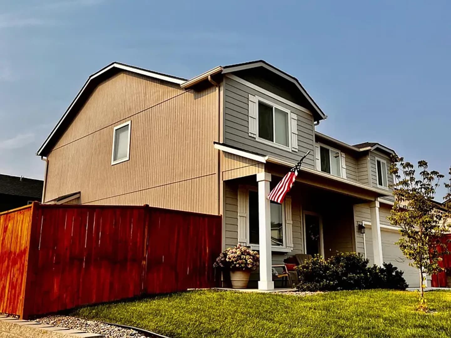 Albany House: 2384 23rd Ave. NW