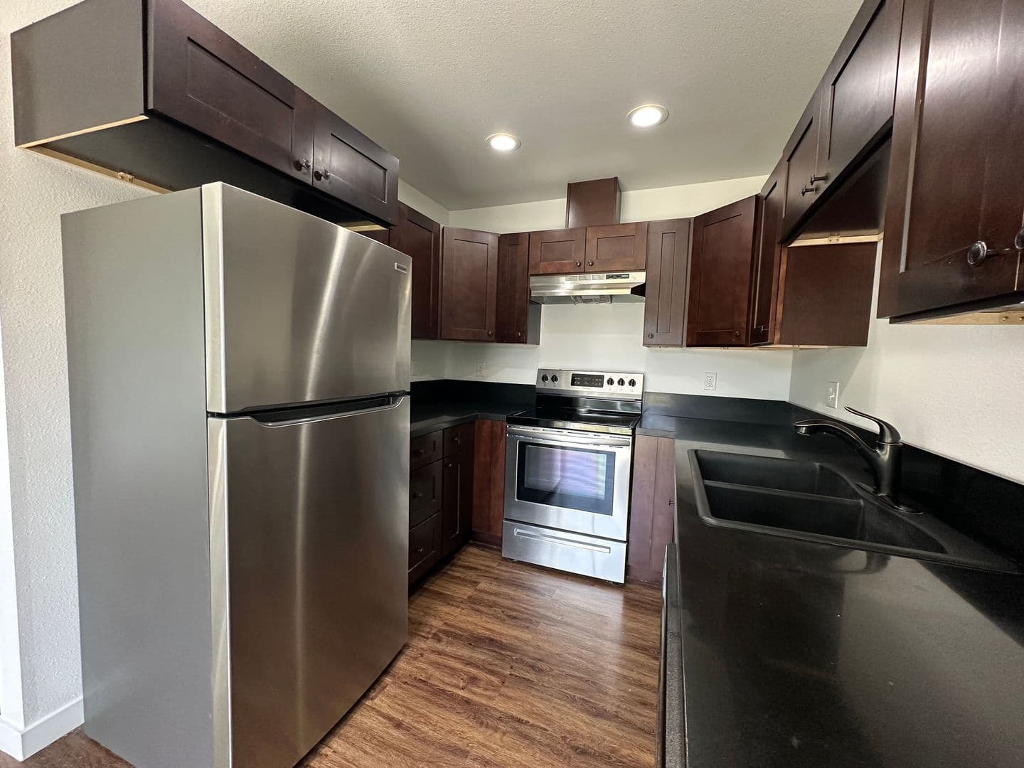 Sweet Home Townhome: 1284 44th Ave