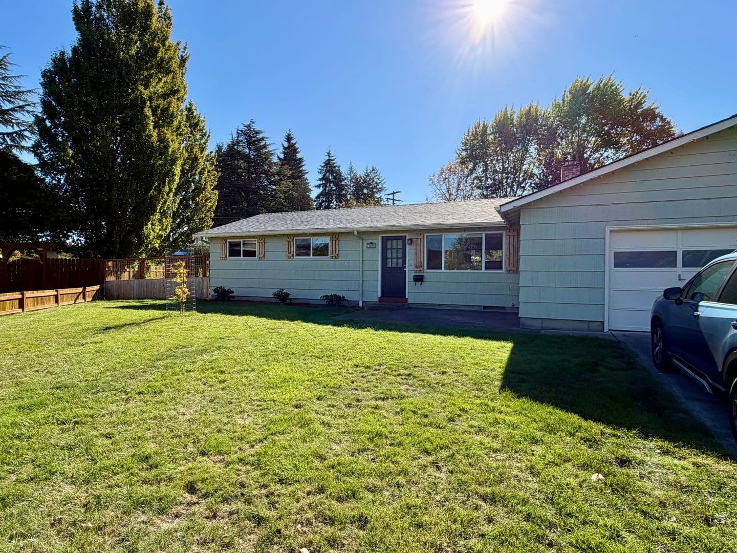 Corvallis House: 1895 NW Arthur Cir