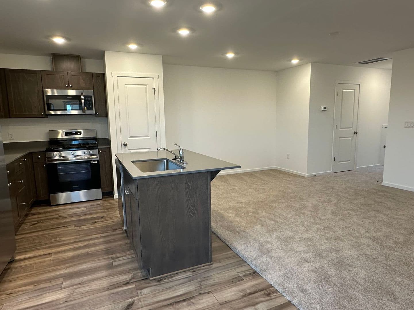 Albany House: 1240 Nolan Ave SE