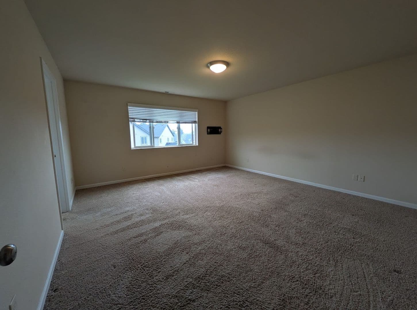 Albany House: 2641 Beehollow Lane NW