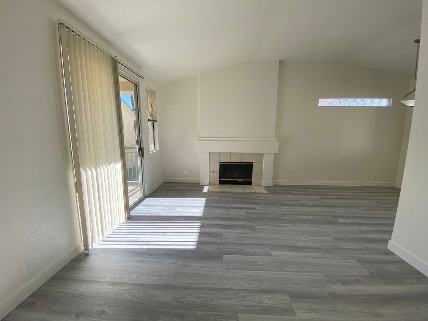 Las Vegas Condo: 5155 W Tropicana Ave Unit #2062