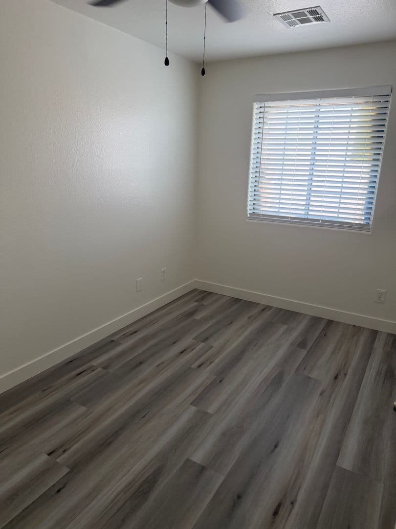 North Las Vegas House: 3413 Edinboro Ridge Ave