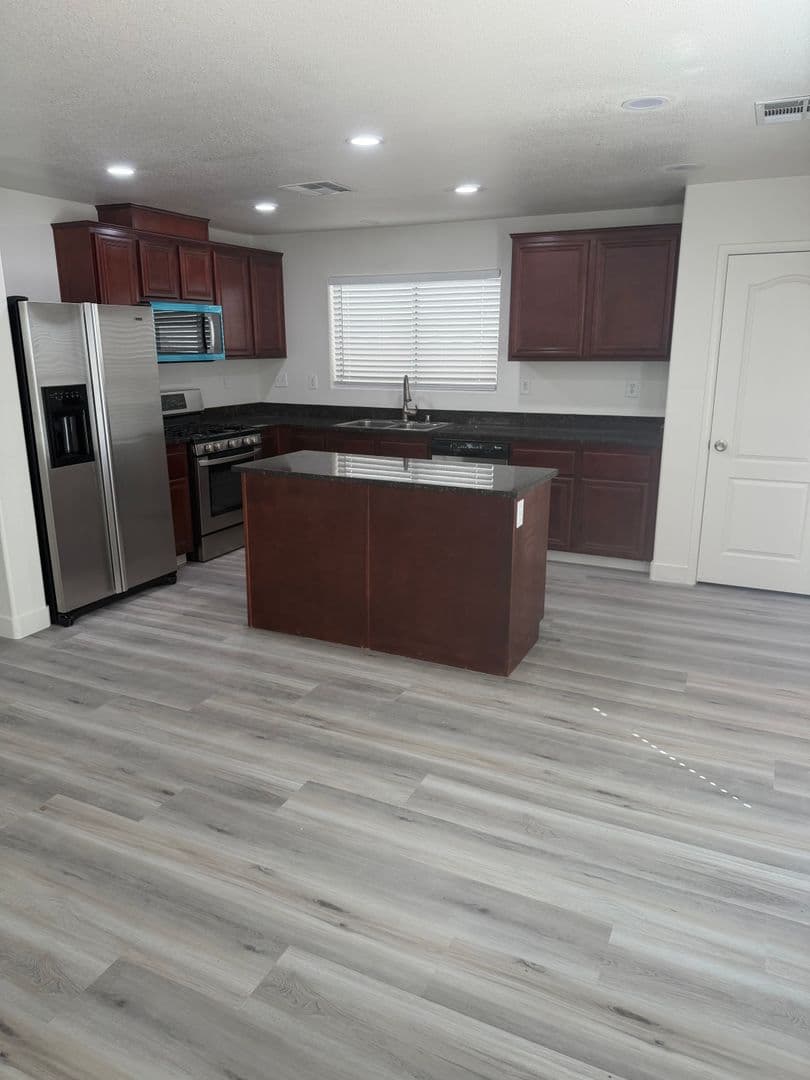 North Las Vegas House: 3413 Edinboro Ridge Ave