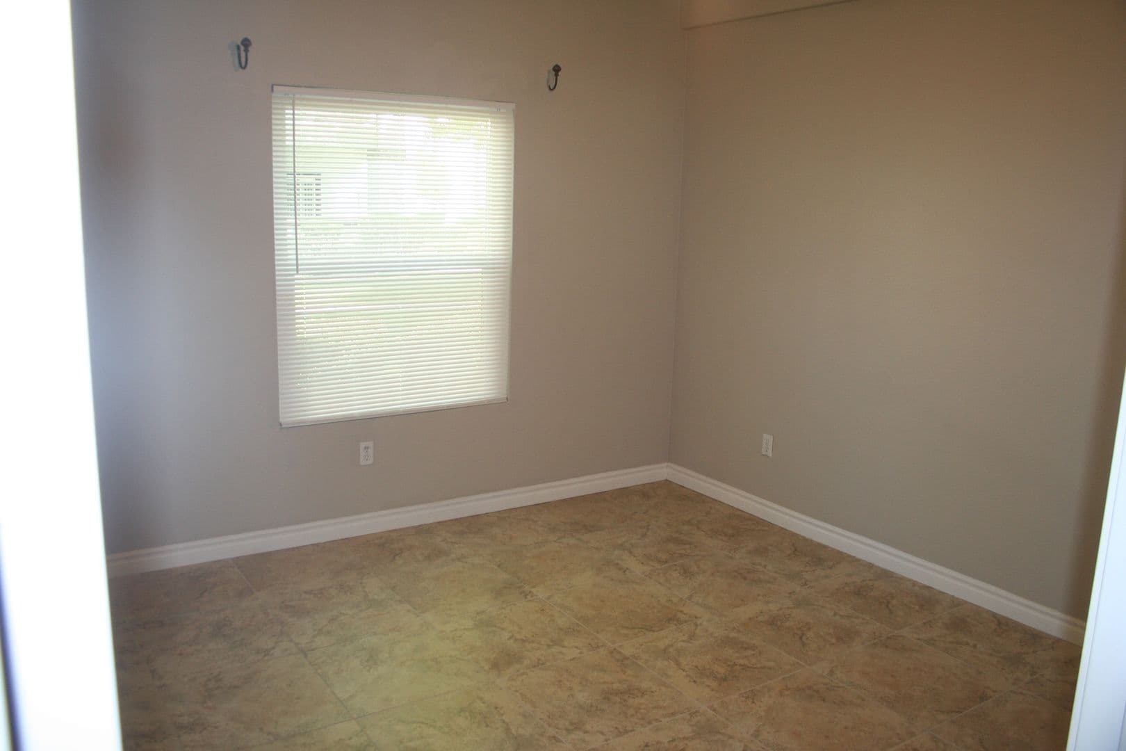 Las Vegas House: 7255 W Sunset Rd #1021