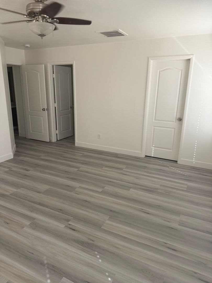 North Las Vegas House: 3413 Edinboro Ridge Ave