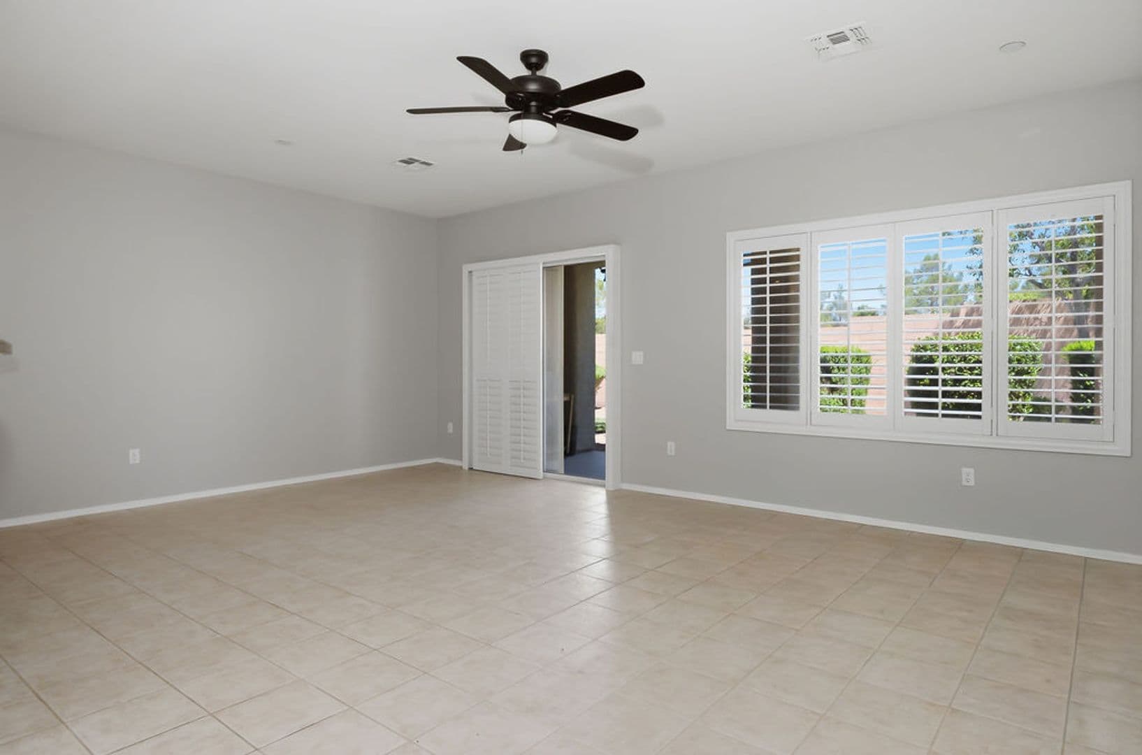 Henderson House: 2517 Springville Way