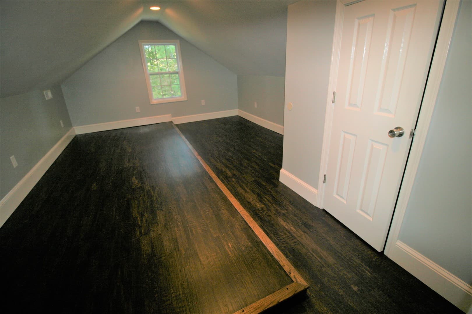 Fayetteville House: 2515 Fort Bragg Road