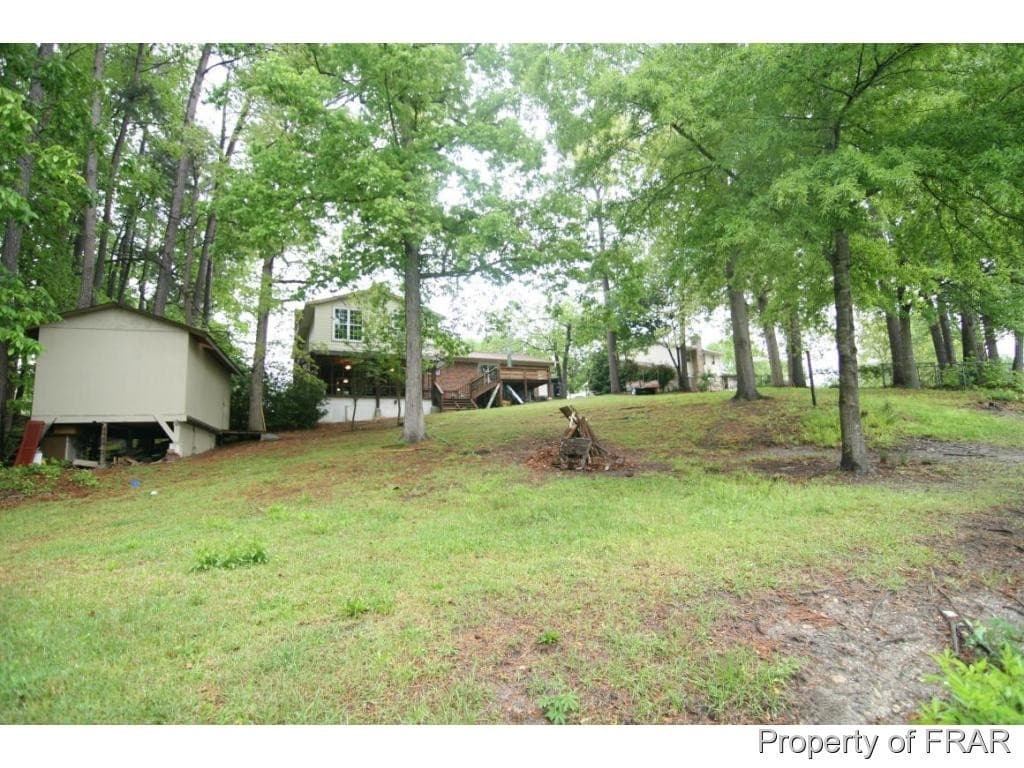 Fayetteville House: 246 Bayfield Loop